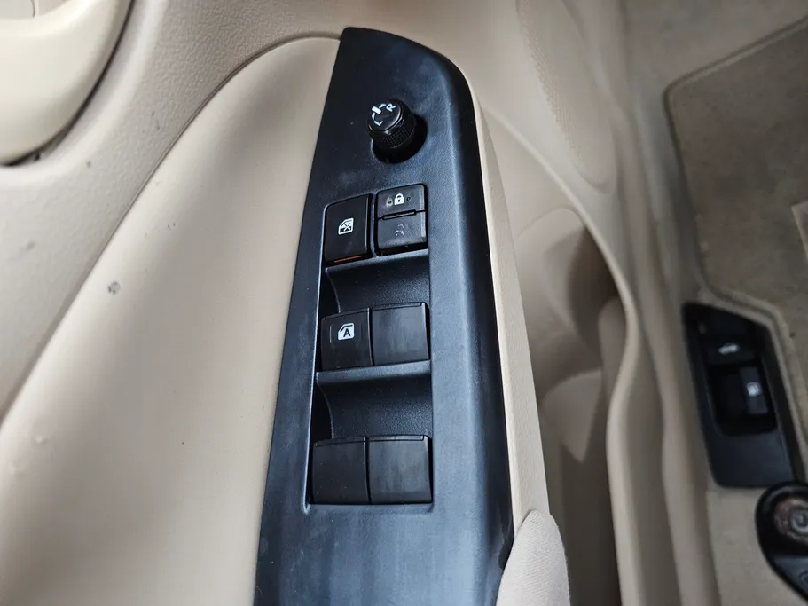 تويوتا يارس Y 2021 