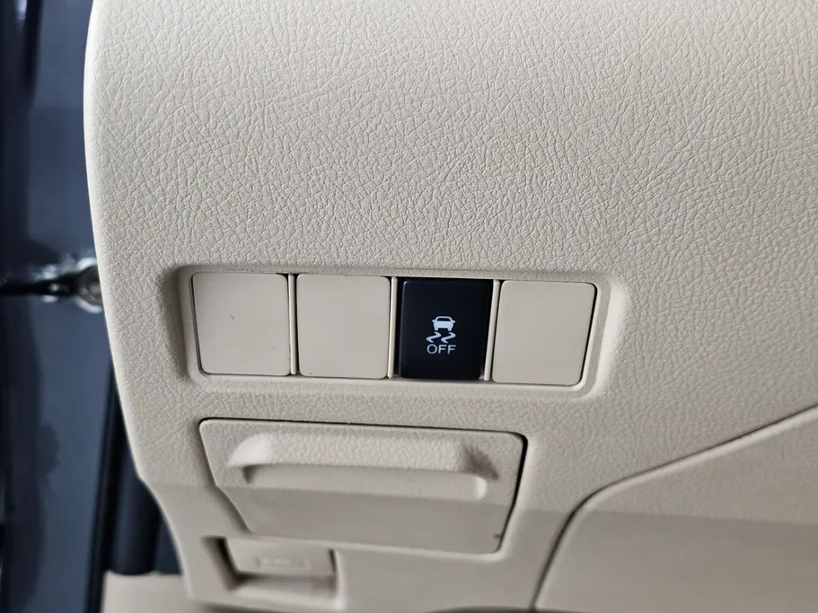 تويوتا يارس Y 2021 