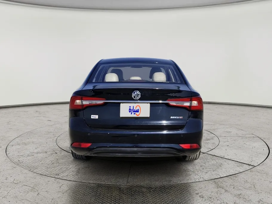 2023 MG 5 LUX 