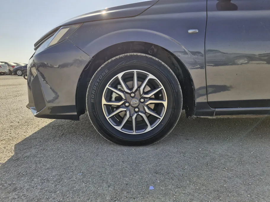 2023 Toyota Yaris  Y 