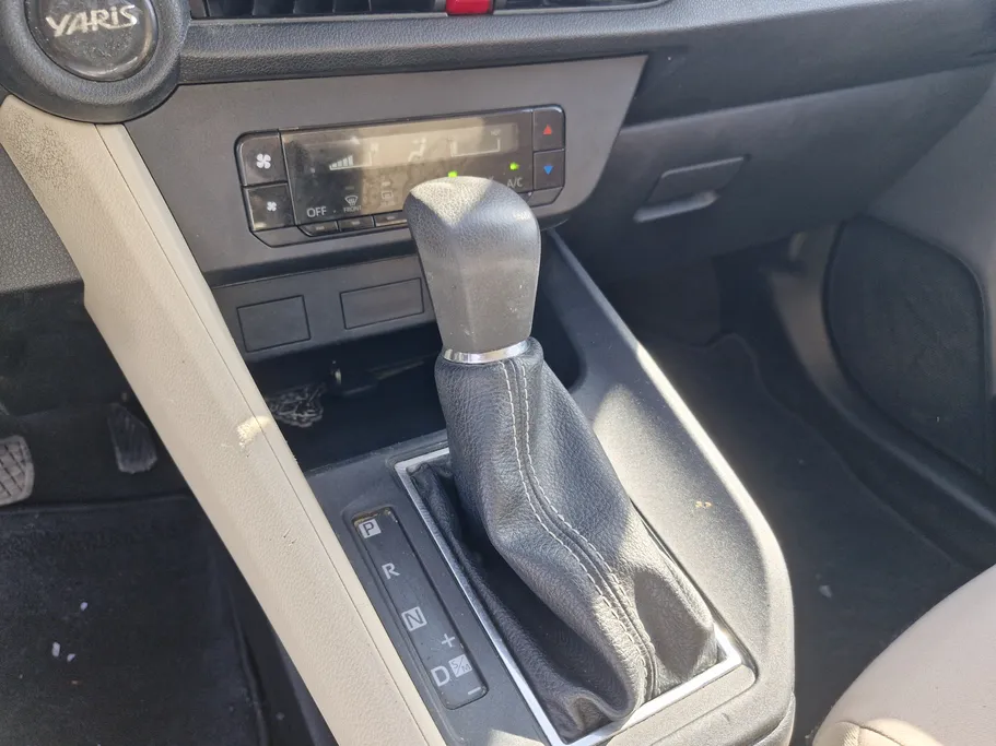 2023 Toyota Yaris  Y 