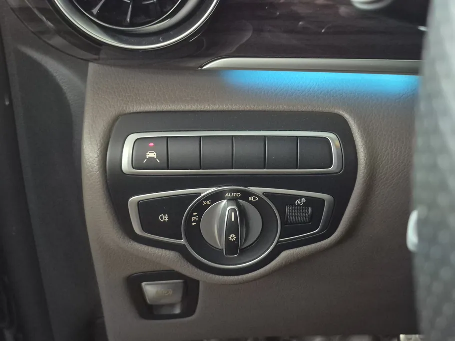 2022 Mercedes V250 Van 