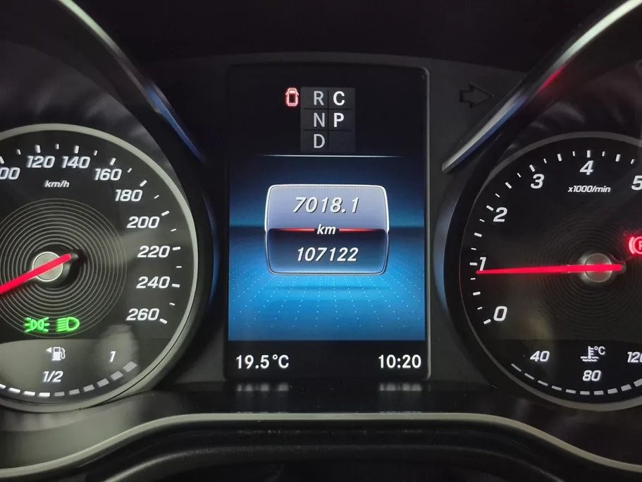 2022 Mercedes V250 Van 