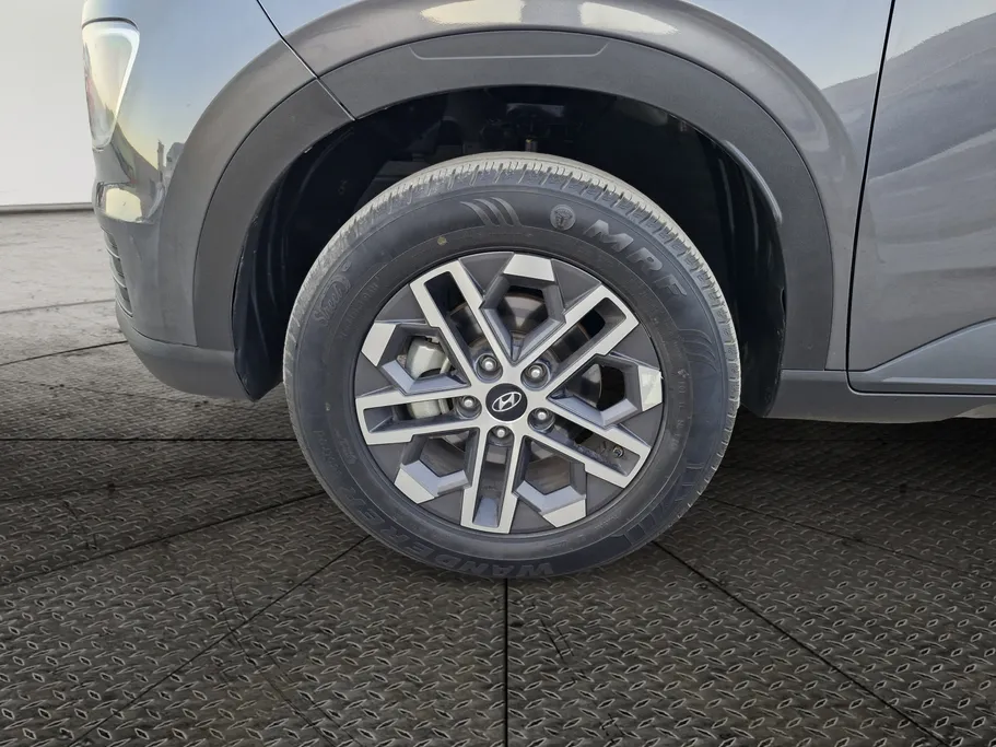 2024 Hyundai Venue Smart 