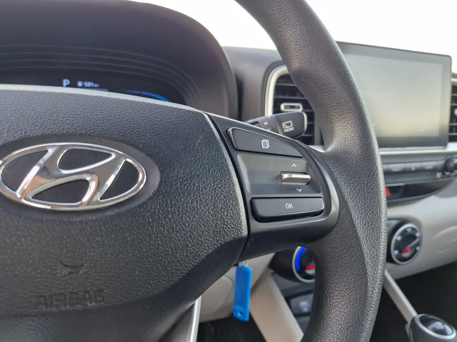 2024 Hyundai Venue Smart 