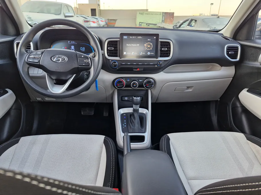 2024 Hyundai Venue Smart 