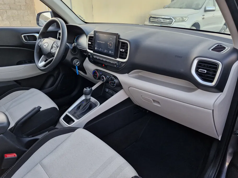 2024 Hyundai Venue Smart 