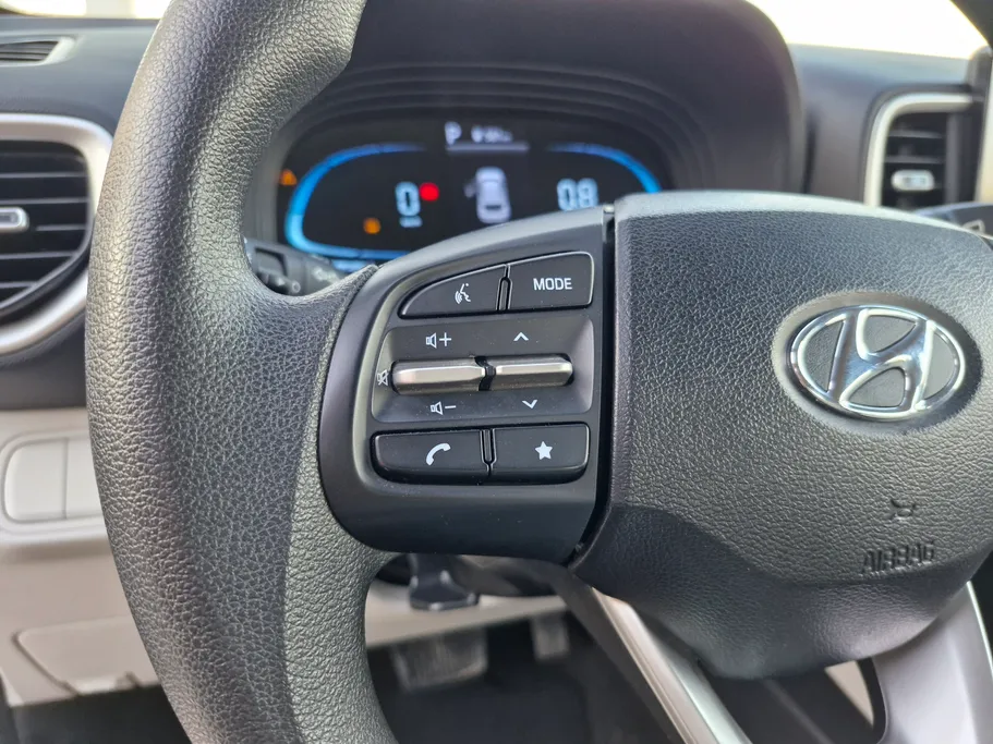 2024 Hyundai Venue Smart 