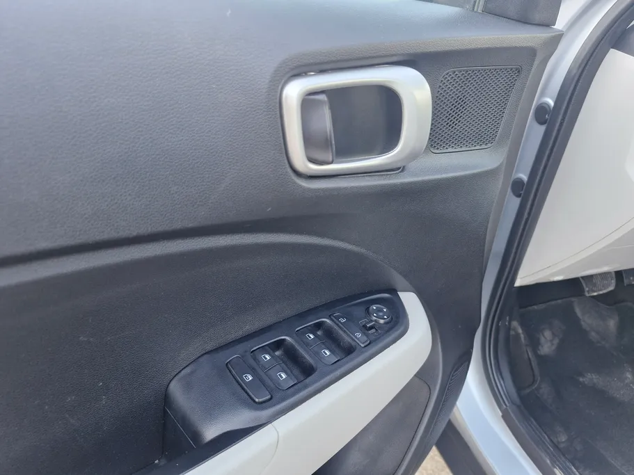 2024 Hyundai Venue Smart 