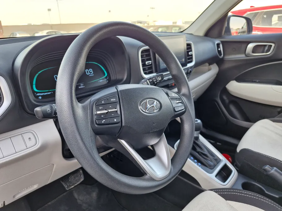 2024 Hyundai Venue Smart 