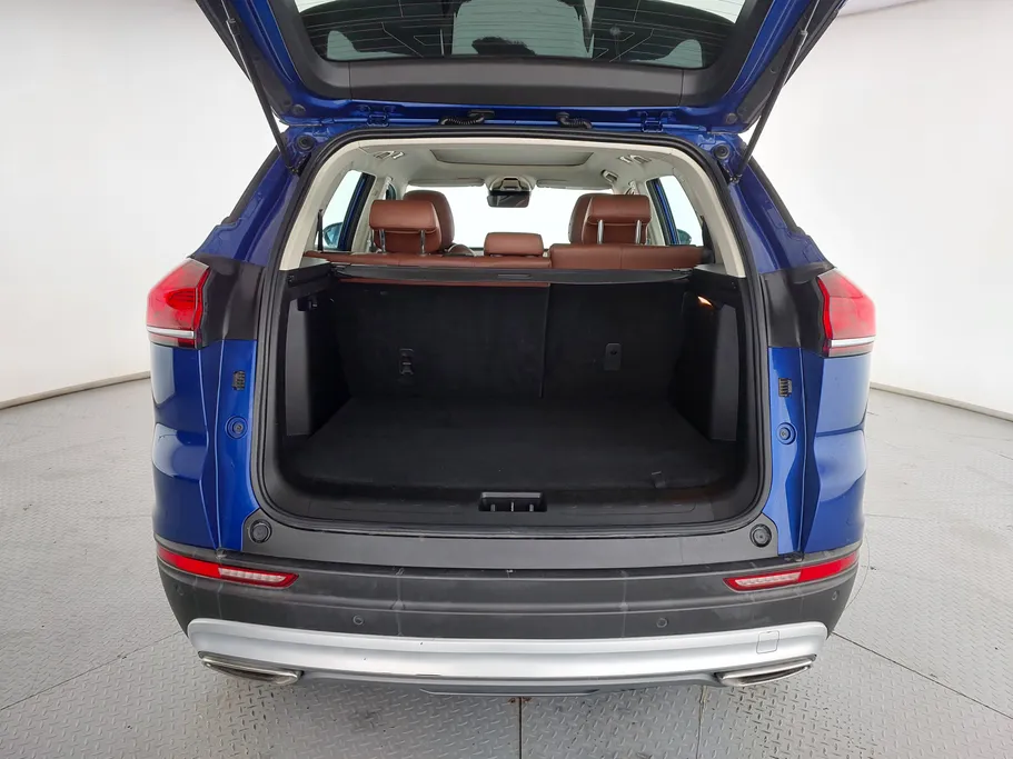 جيلي ازكارا Luxury GT 2023 