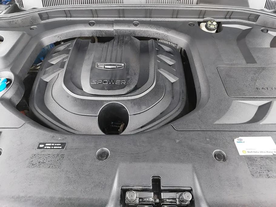 جيلي ازكارا Luxury GT 2023 