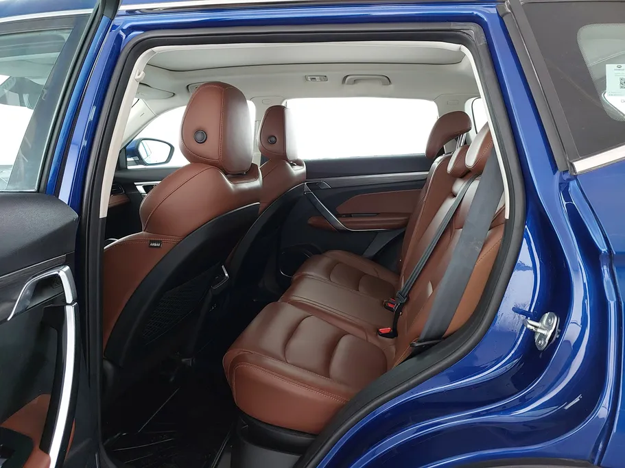 جيلي ازكارا Luxury GT 2023 