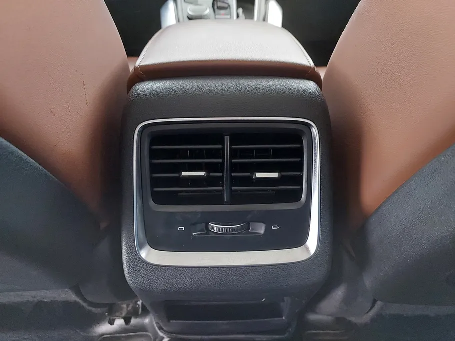 جيلي ازكارا Luxury GT 2023 