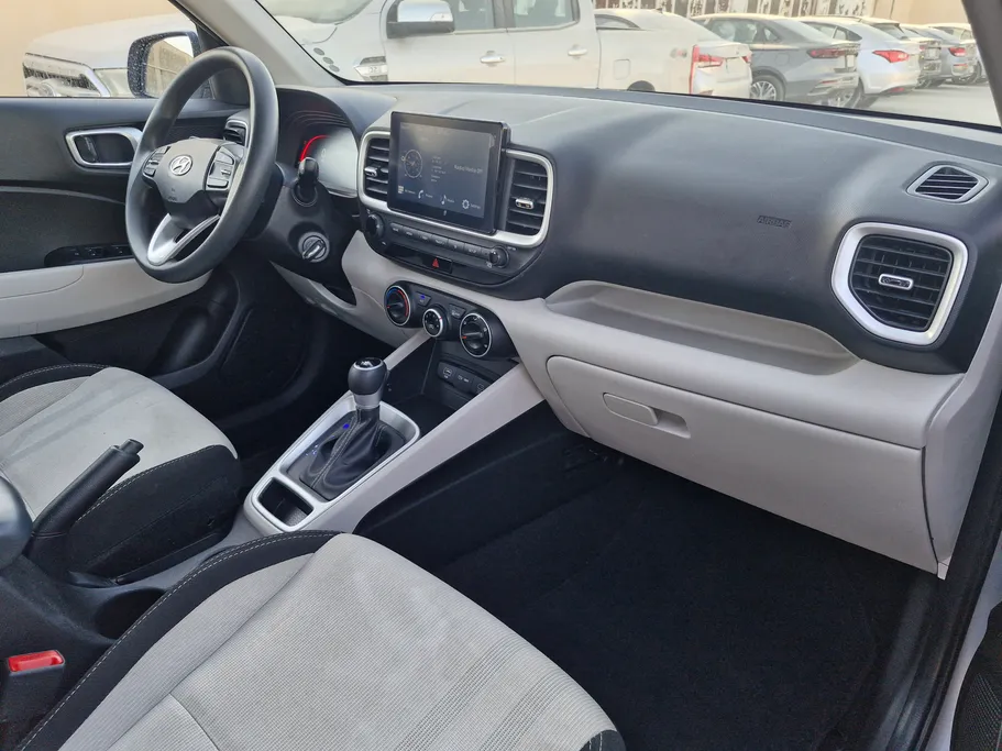 2024 Hyundai Venue Smart 