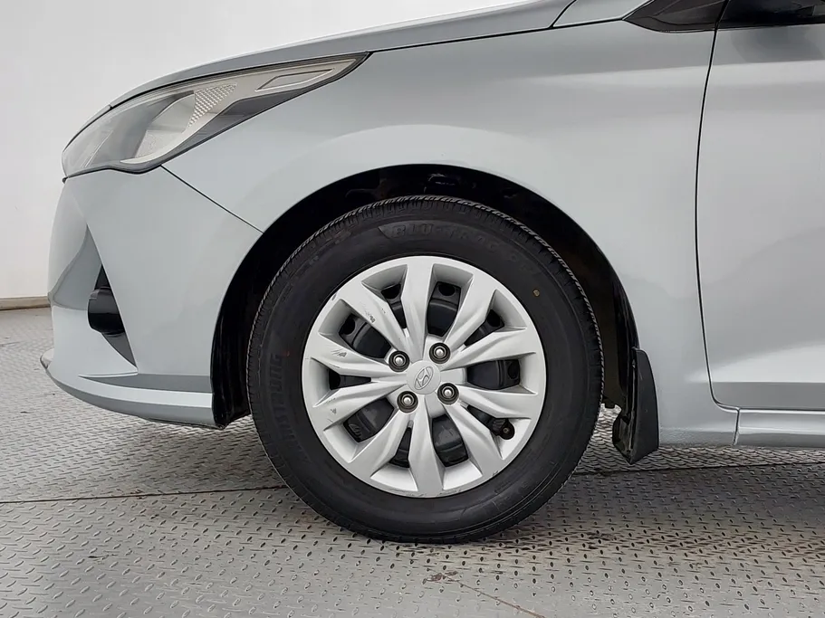 هيونداي اكسنت سمارت 2023 