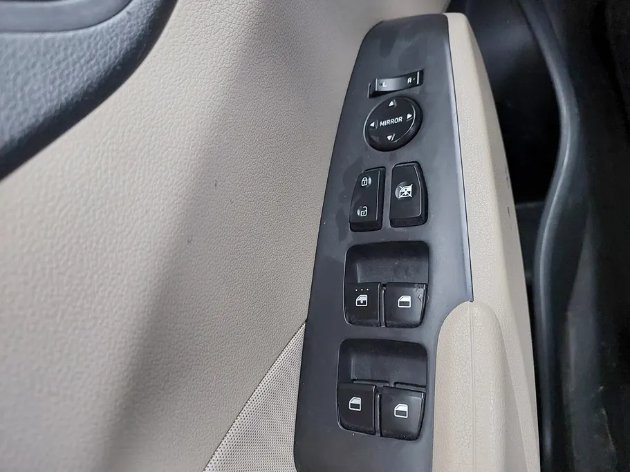 هيونداي اكسنت سمارت 2023 