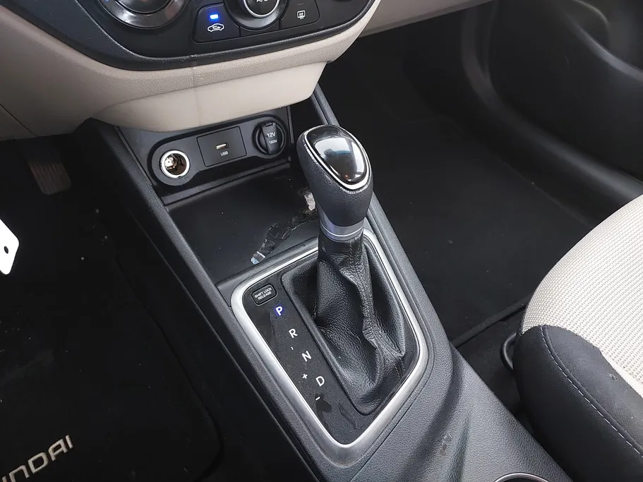 هيونداي اكسنت سمارت 2023 