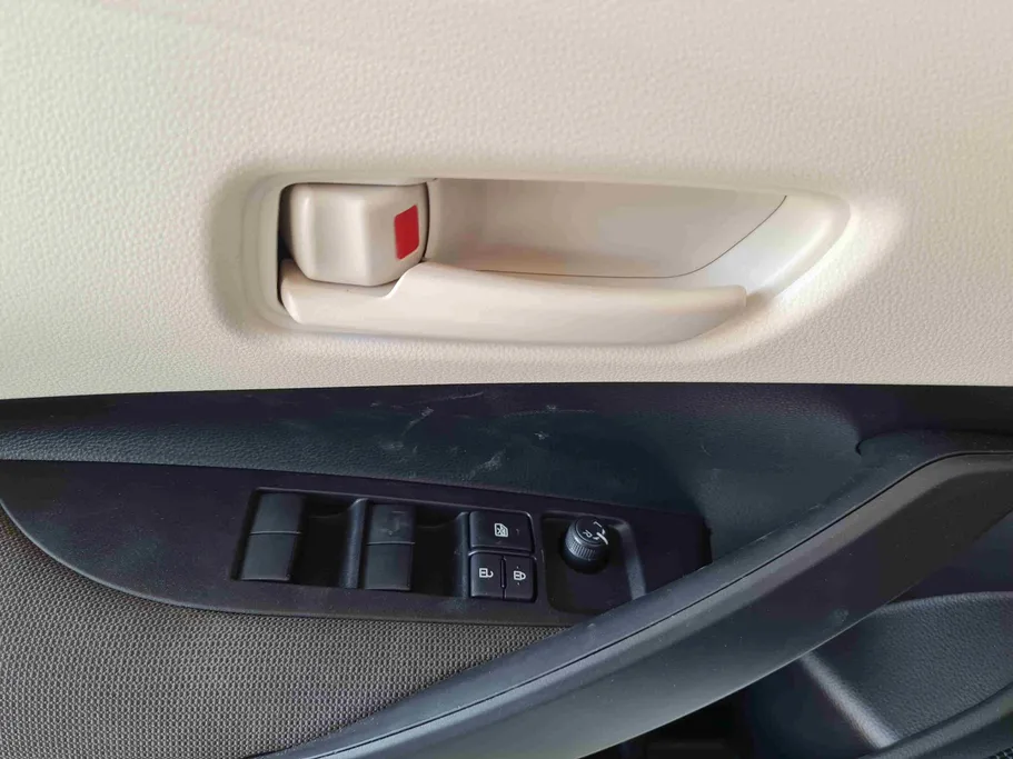 تويوتا كورولا XLI Executive Moonroof 2026 