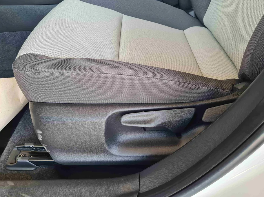 تويوتا كورولا XLI Executive Moonroof 2026 