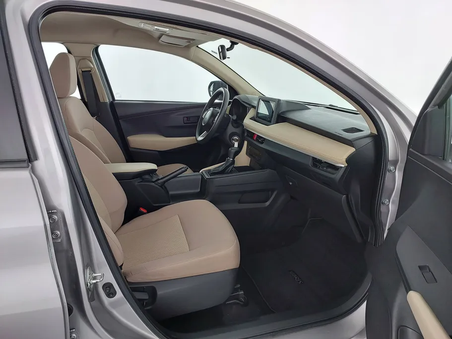 تويوتا يارس Y 2023 