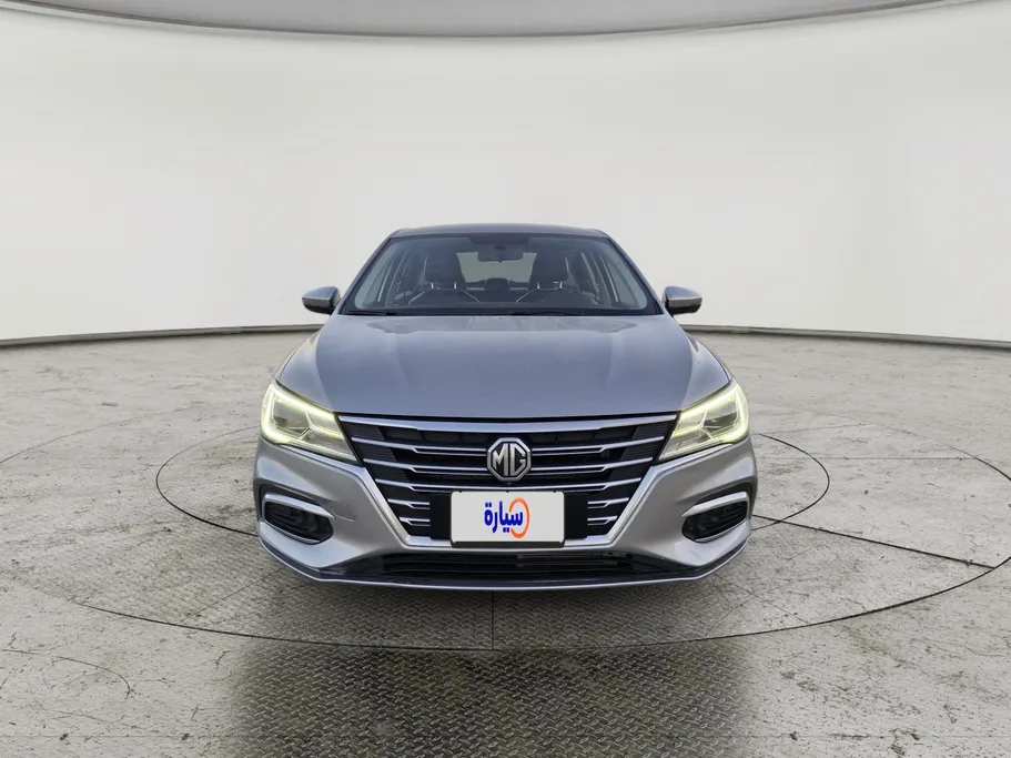 ام جي 5 LUX 2023 