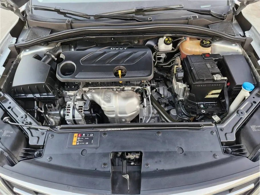 ام جي 5 LUX 2023 