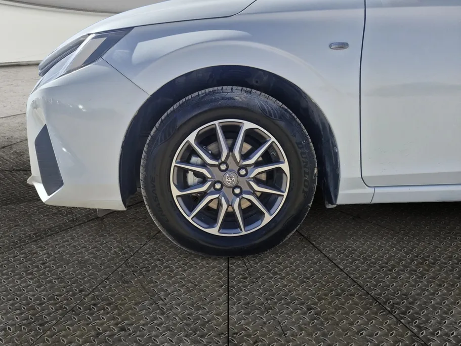 2023 Toyota Yaris  Y 