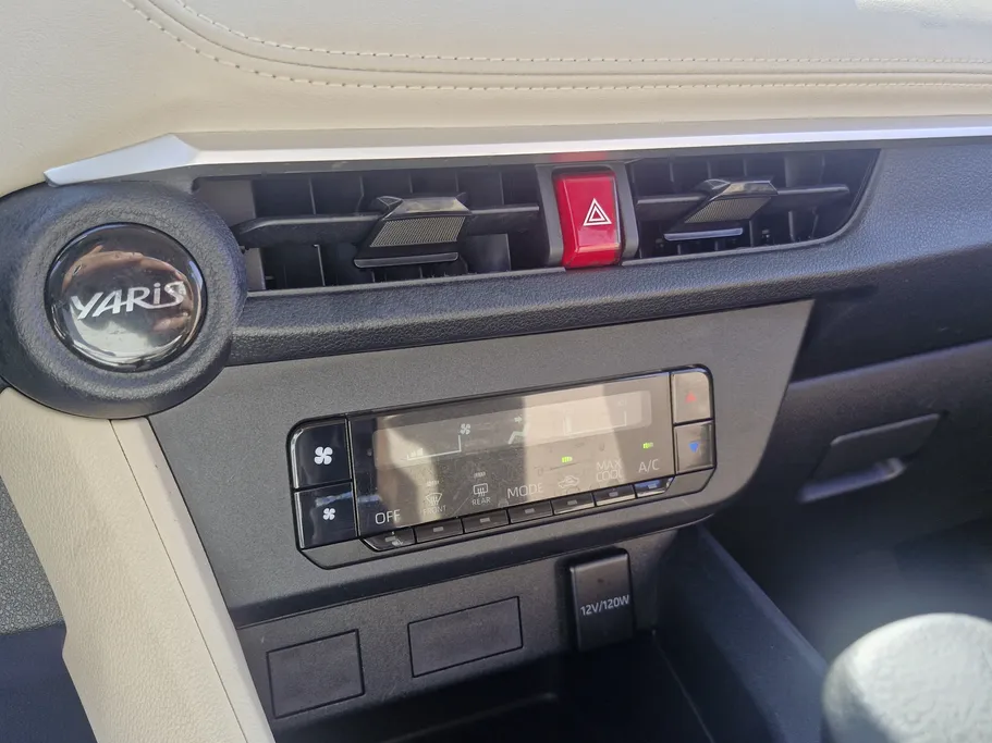 2023 Toyota Yaris  Y 