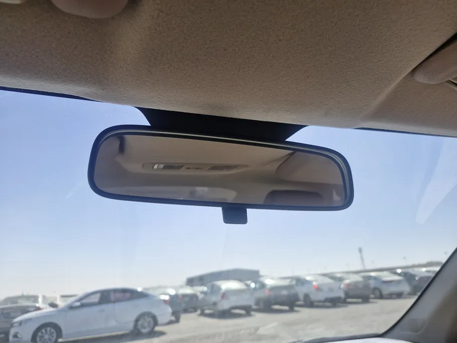 2023 Toyota Yaris  Y 