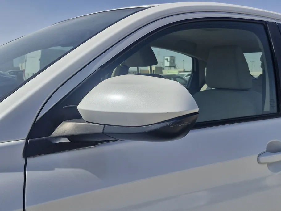 2023 Toyota Yaris  Y 