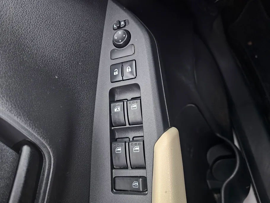 تويوتا يارس Y 2023 