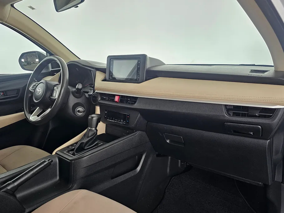 تويوتا يارس Y 2023 