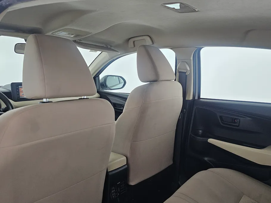 تويوتا يارس Y 2023 