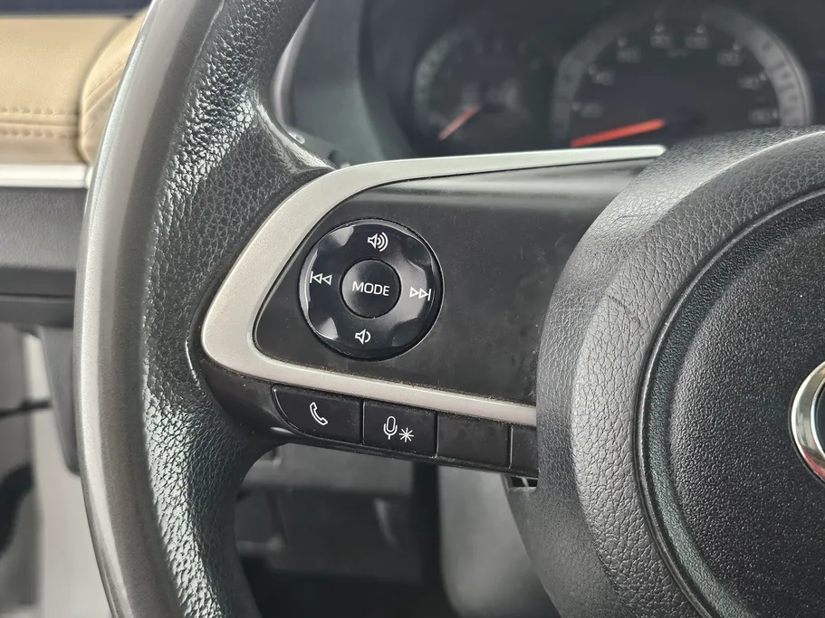 تويوتا يارس Y 2023 