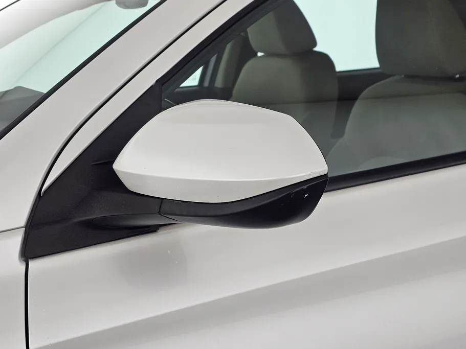 تويوتا يارس Y 2023 