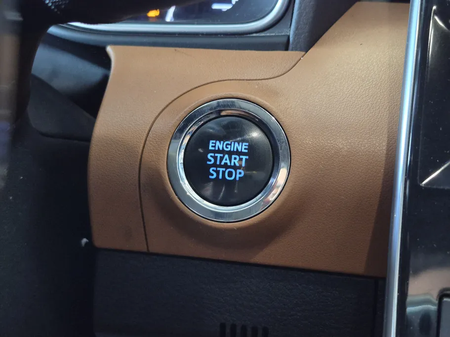 تويوتا افالون Limited 2022 