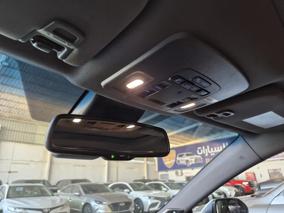 تويوتا افالون Limited 2022 