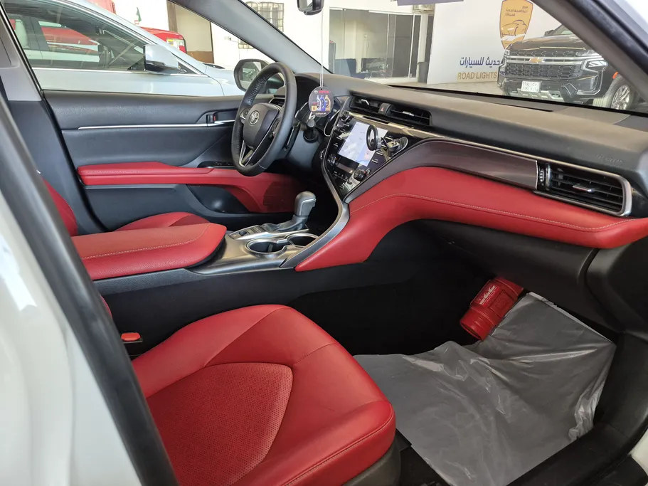 2020 Toyota Camry  Grande 