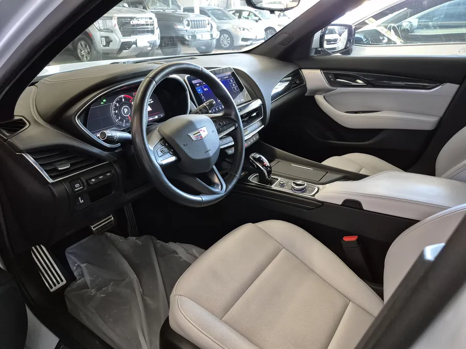 2022 Cadillac CT5 Luxury 