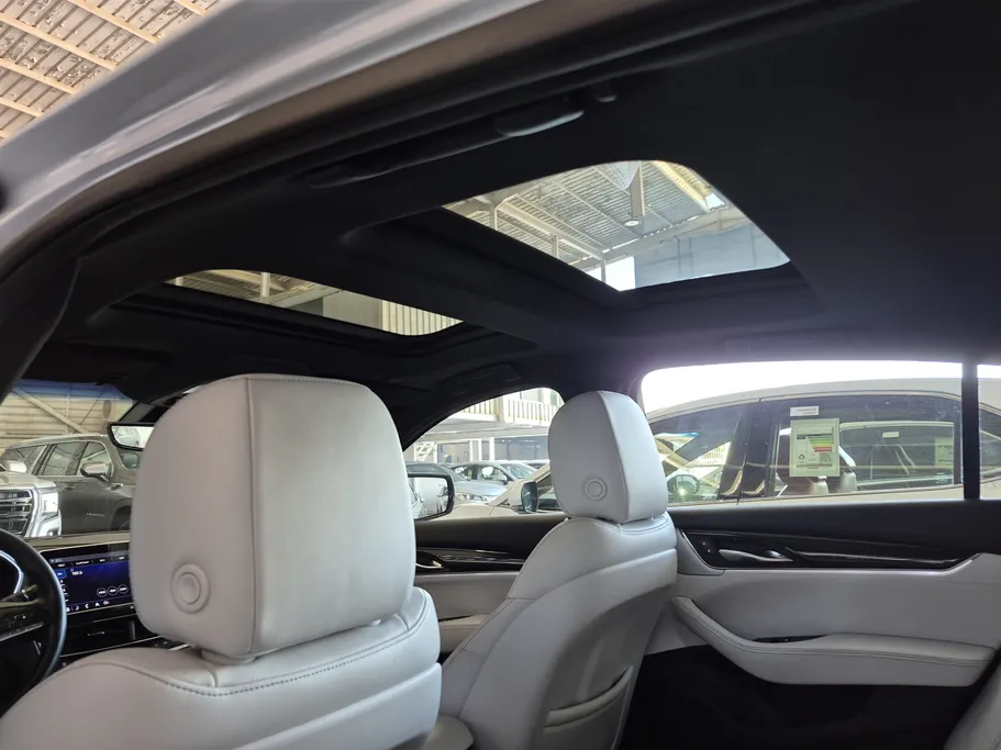 2022 Cadillac CT5 Luxury 