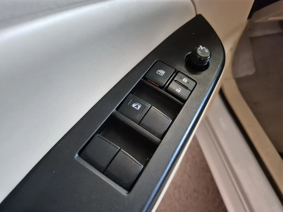 2022 Toyota Yaris  Y 