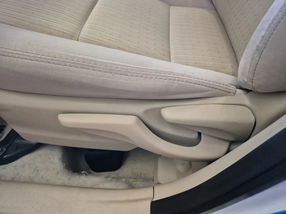 2022 Toyota Yaris  Y 