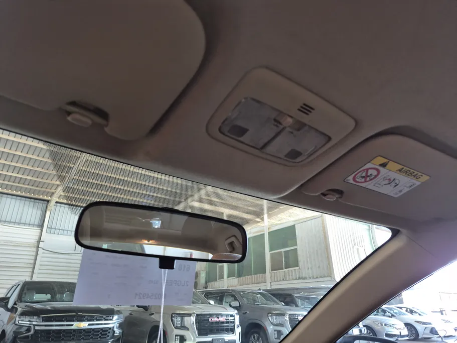 2022 Toyota Yaris  Y 