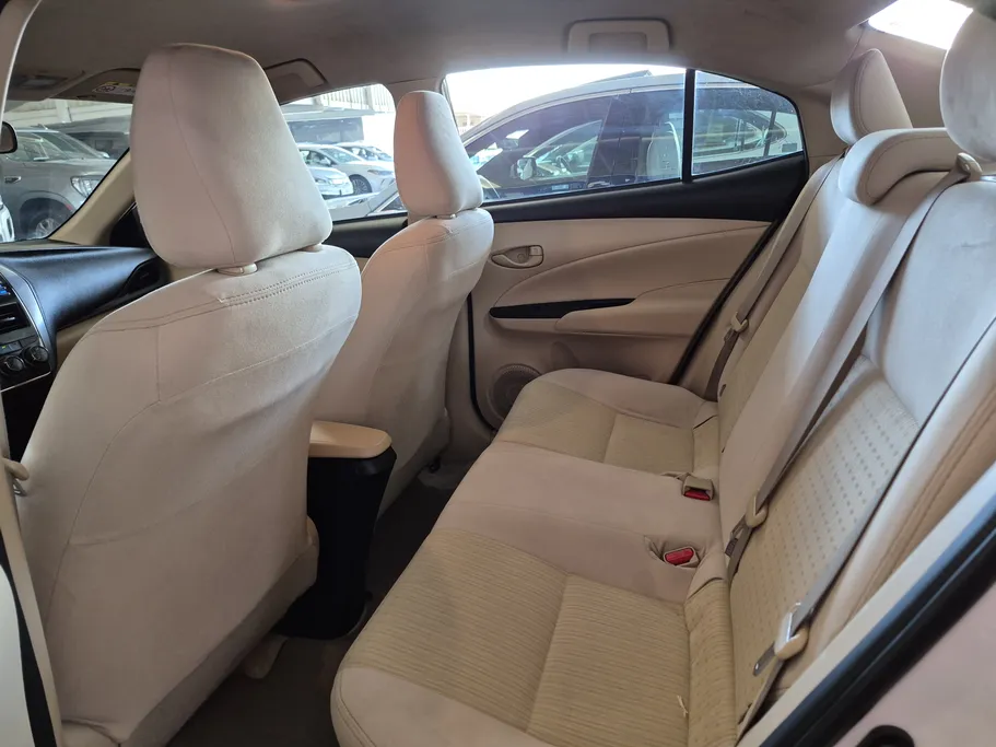 2022 Toyota Yaris  Y 