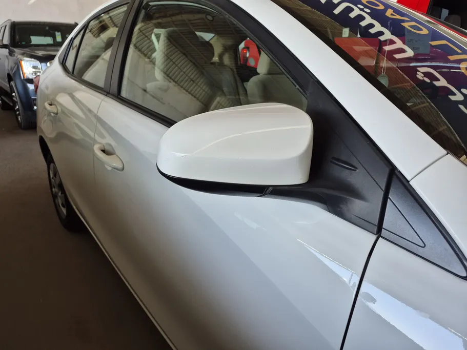 2022 Toyota Yaris  Y 