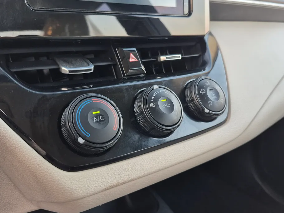 تويوتا كورولا XLI 2024 