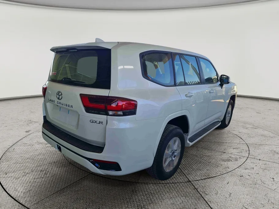 تويوتا لاندكروزر GXR1 2026 