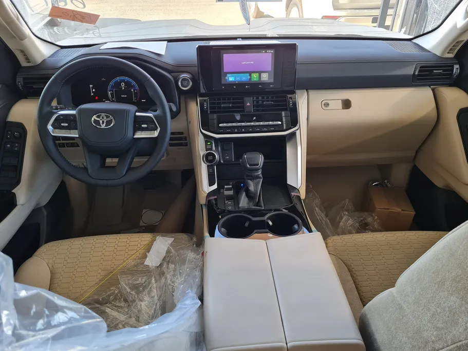 تويوتا لاندكروزر GXR1 2026 