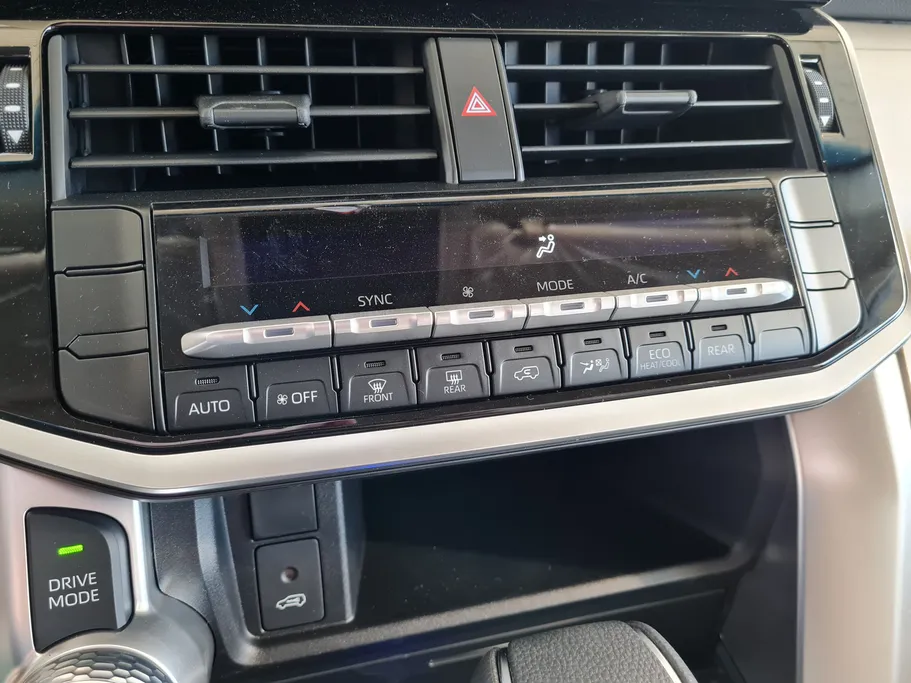 تويوتا لاندكروزر GXR1 2026 